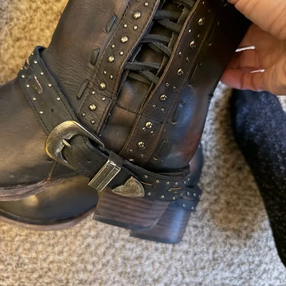 Freebird size 9 Contour Lace-Up Boots - Picture 4 of 13